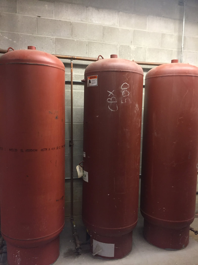 Tanks of compressed air